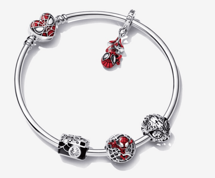 <a href="https://us.pandora.net/en/gifts/featured-gifting/gift-sets/marvel-spider-man-full-collection-bracelet-set/NAMPS0369.html#cgid=Marvel-collection&prefn1=Character&prefv1=Spider%20Man">SHOP IT HERE</a>