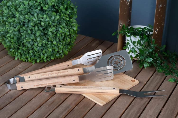 Seven20 Marvel's Captain America 3-Piece Outdoor BBQ Grill Utensil Set