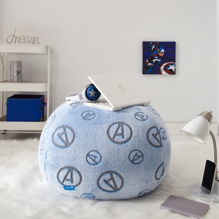 Shop it <a href=https://www.amazon.com/Idea-Nuova-Marvel-Avengers-Embossed/dp/B0C4VW9C72>here</a>