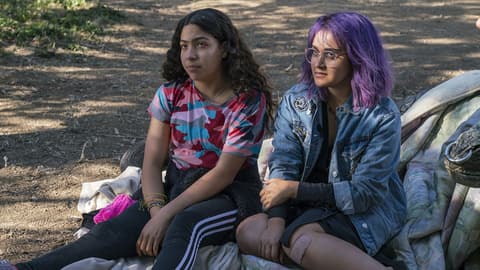 Image for ‘Marvel’s Runaways’ Stars Ariela Barer and Allegra Acosta Discuss Season 1’s Finale