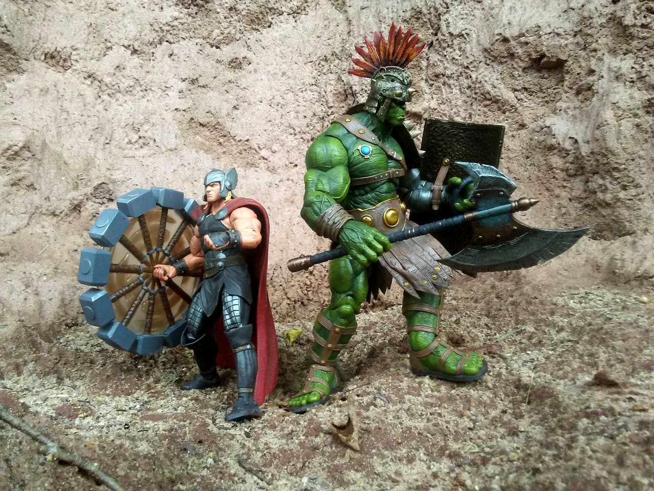 Image for Preview New Thor And Hulk Figures from Diamond Select Toys