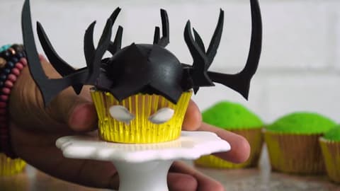 Image for Make These Hela-Inspired Cupcakes