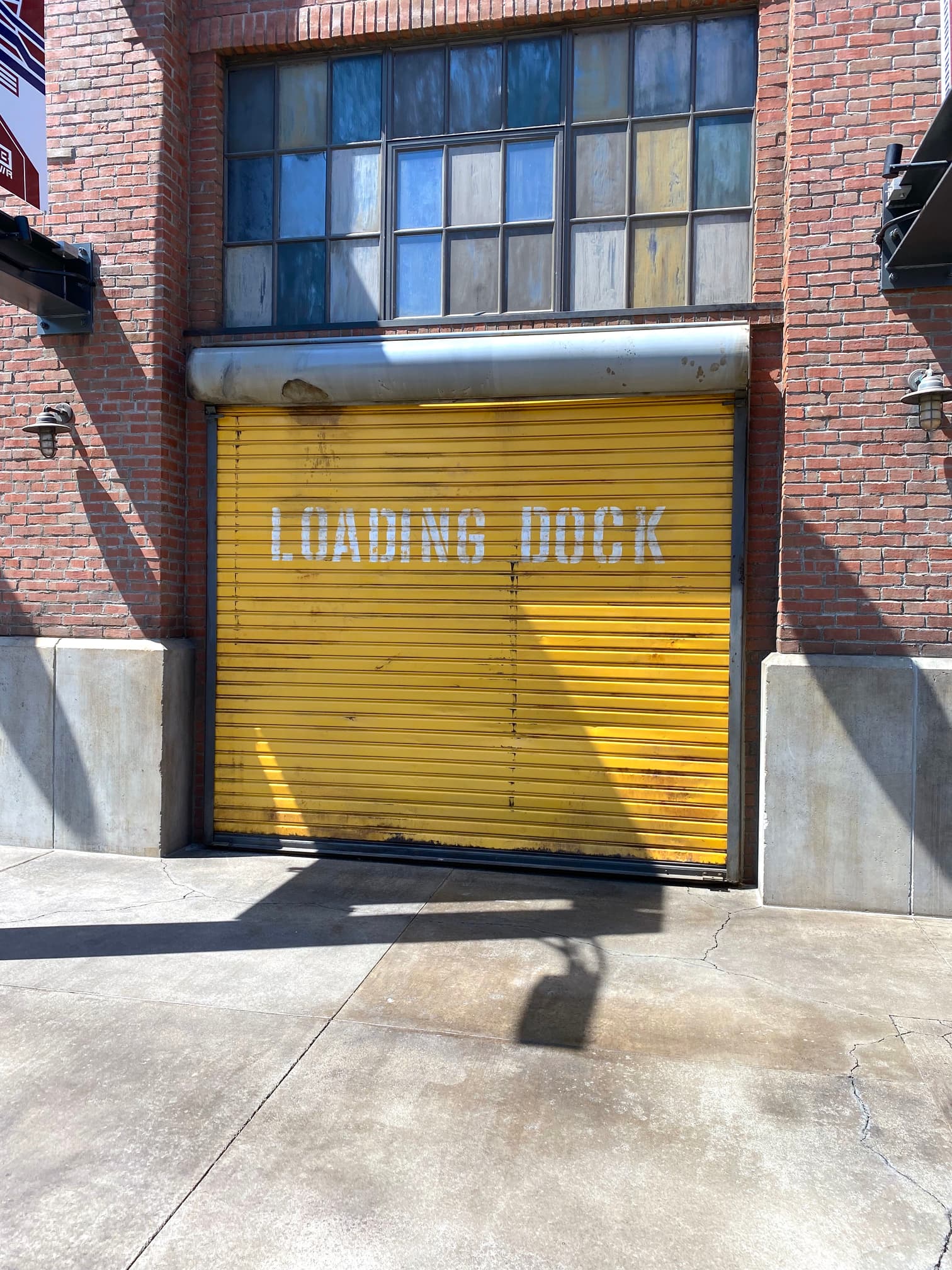 web loading dock