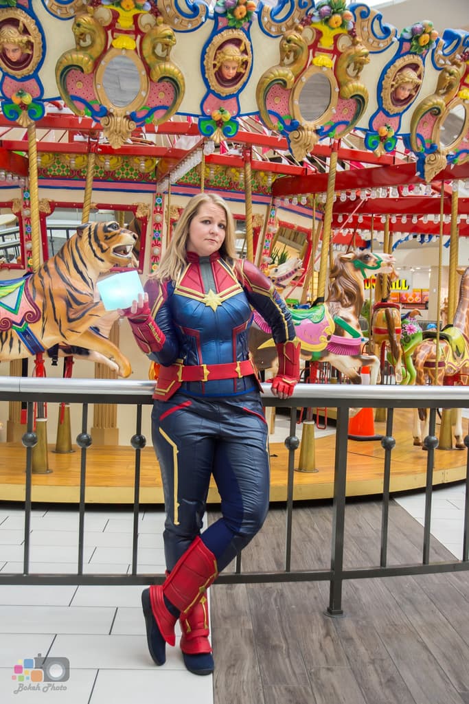 Captain Marvel cosplayer