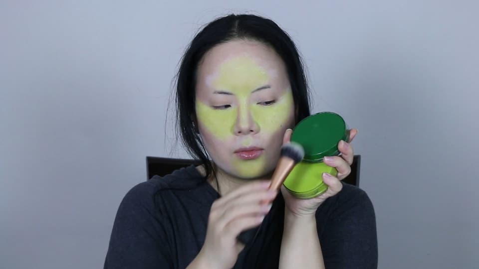 Mantis makeup