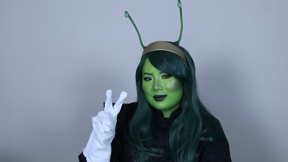 Mantis makeup