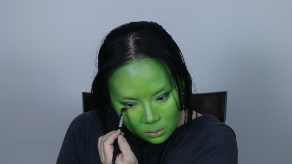 Mantis makeup