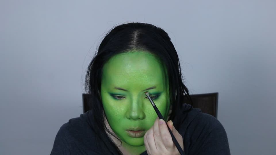 Mantis makeup