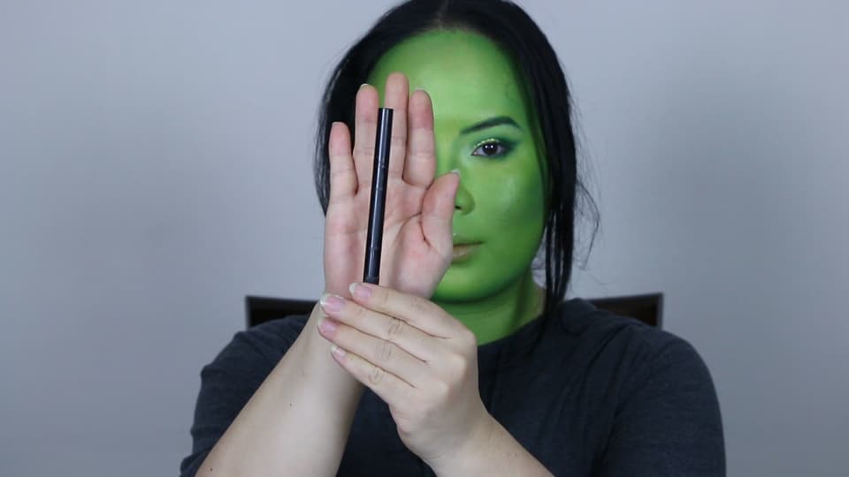 Mantis makeup