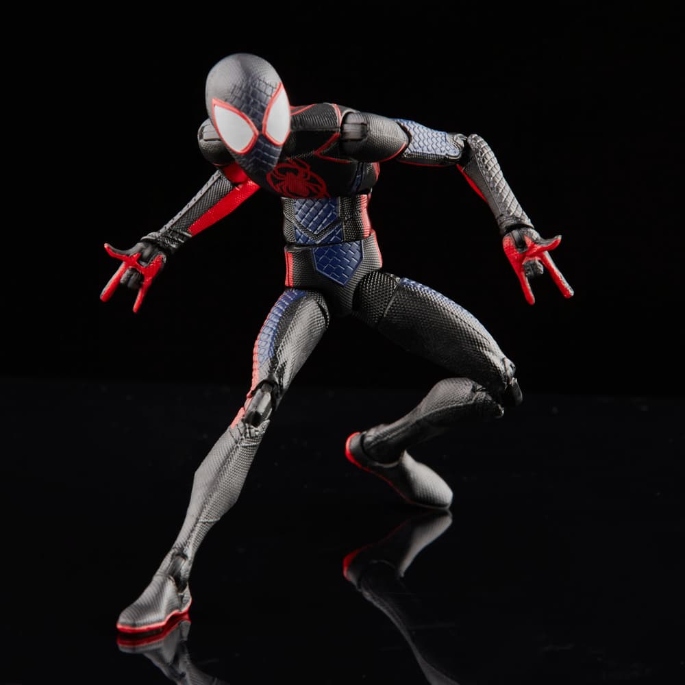 SPIDER-MAN Marvel Legends Series, Across The Spider-Verse (Parte 1), Figura Jessica Drew da 15 cm, 2 accessori