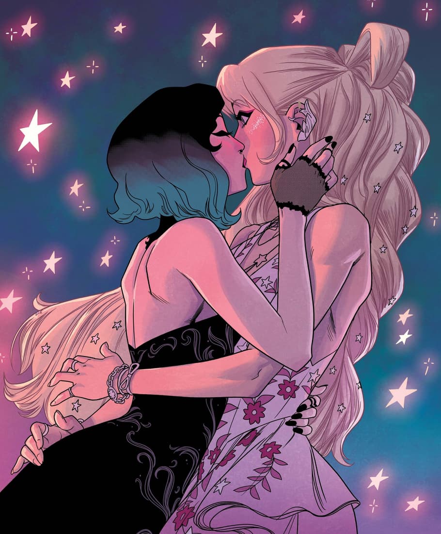 Nico and Karolina kiss for the first time in RUNAWAYS (2017) #12.