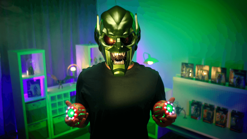 Suit Up as Green Goblin with Realistic Roleplay Helmet and Electronic Pumpkins