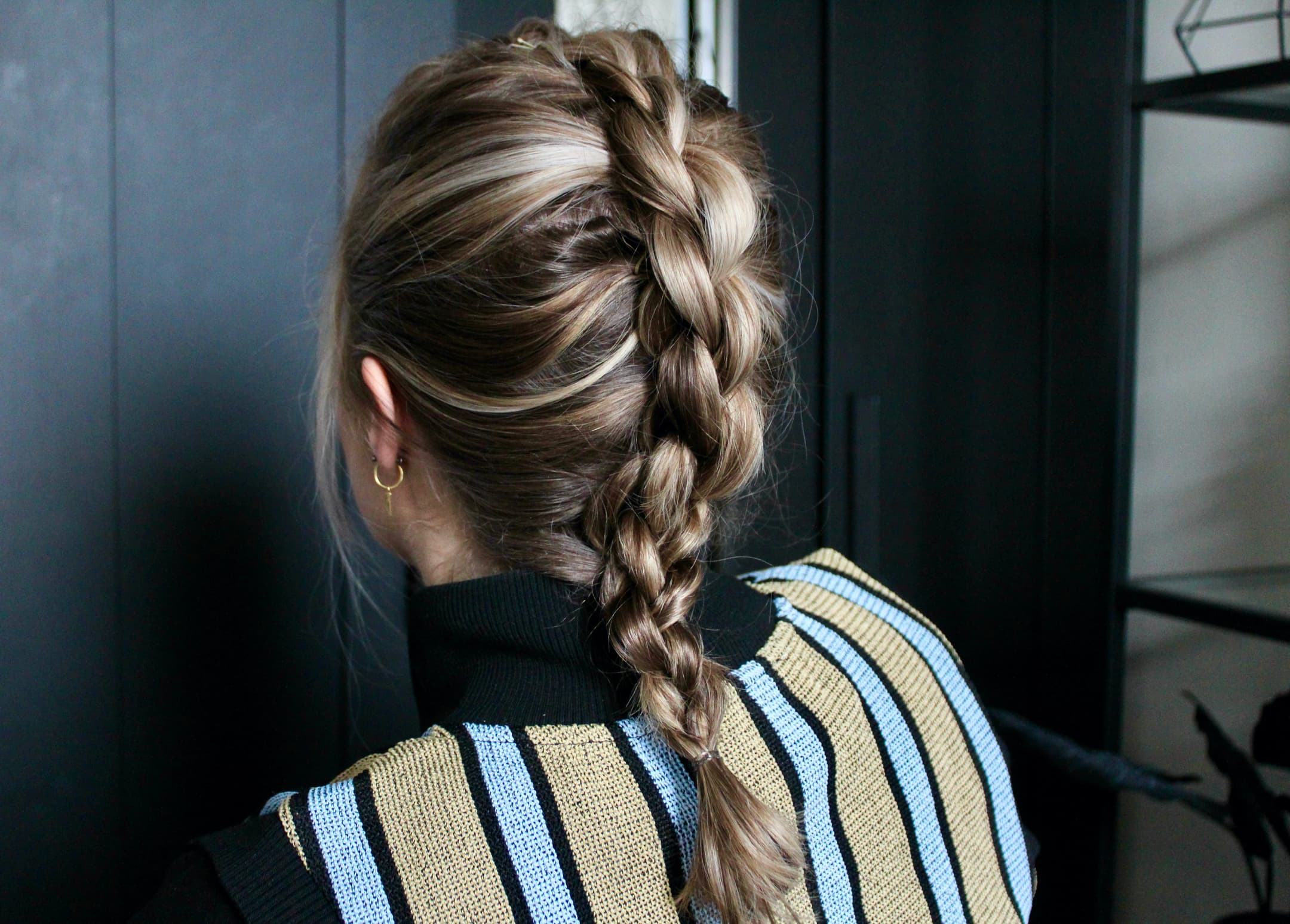 YELENA BELOVA-INSPIRED ROUND AND FISHTAIL BRAID