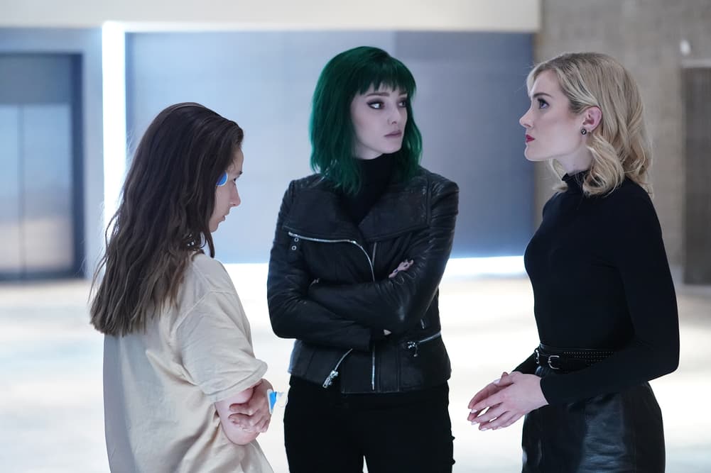 L-R: Guest star Anjelica Bette Fellini, Emma Dumont and Skyler Samuels in the "afterMath" episode of THE GIFTED airing Tuesday, Oct. 30 (8:00-9:00 PM ET/PT) on FOX.