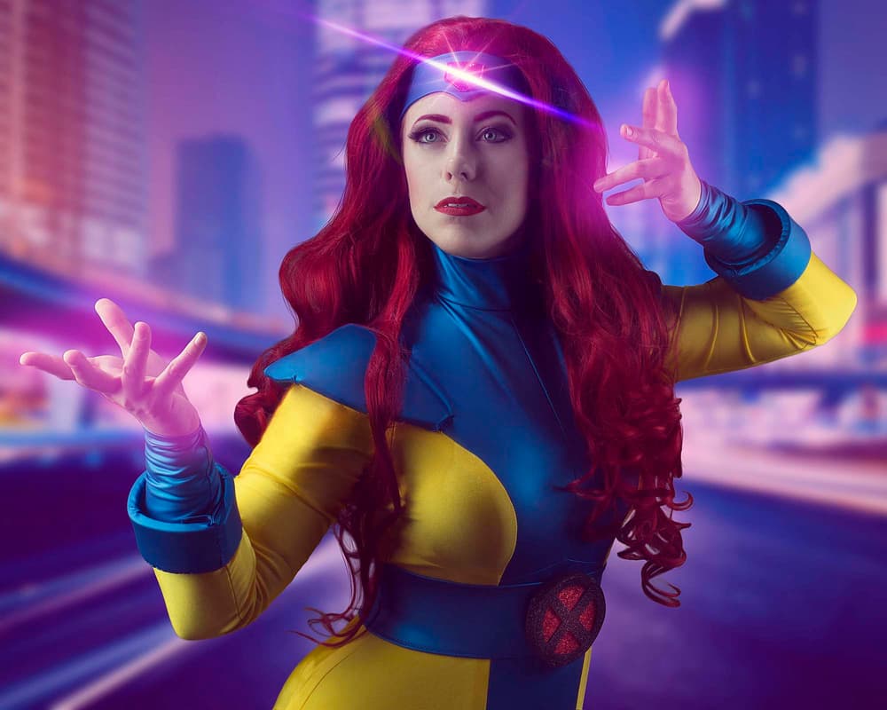 Jean Grey Cosplayer