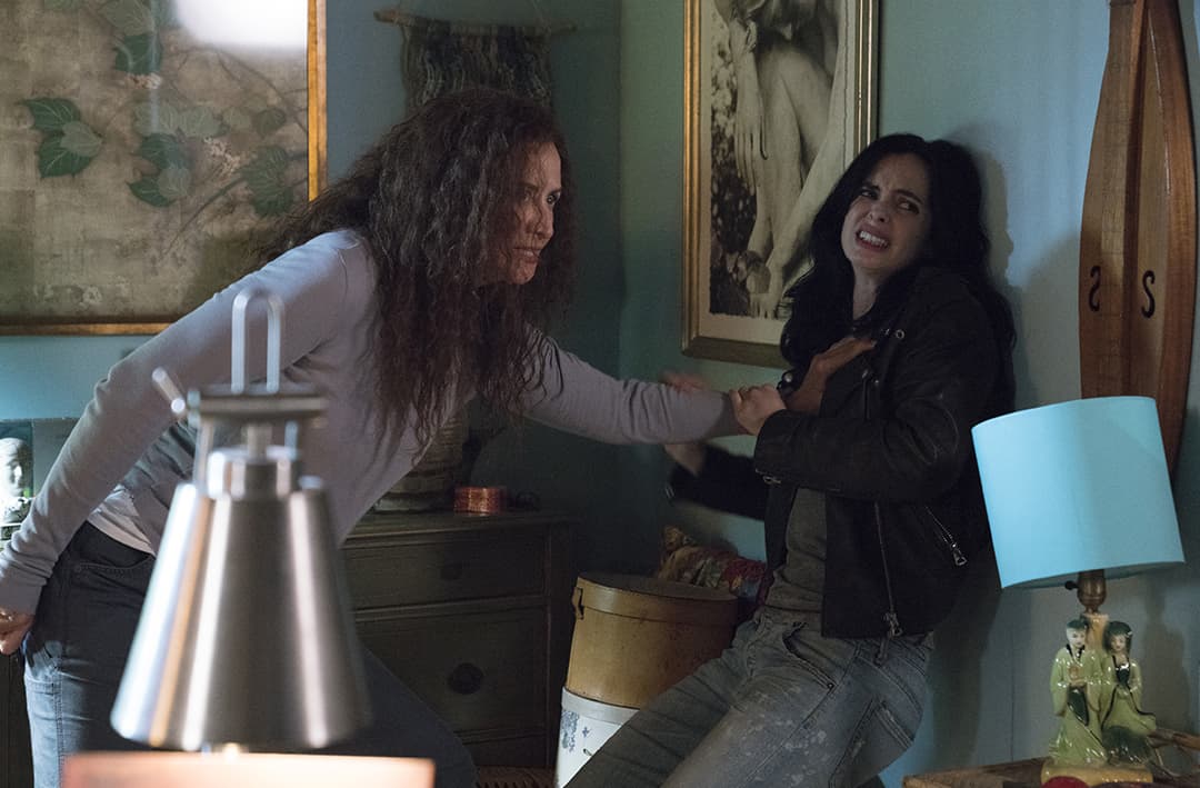 Alisa and Jessica Jones