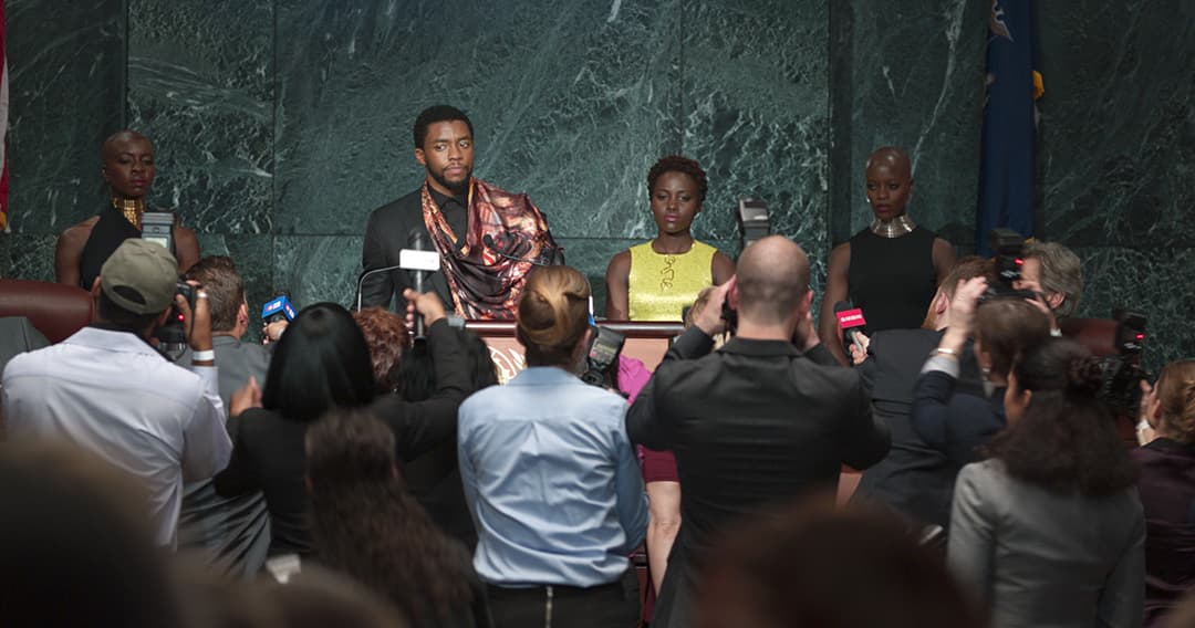 Nakia stands with T'Challa when he opens Wakanda to the rest of the world.