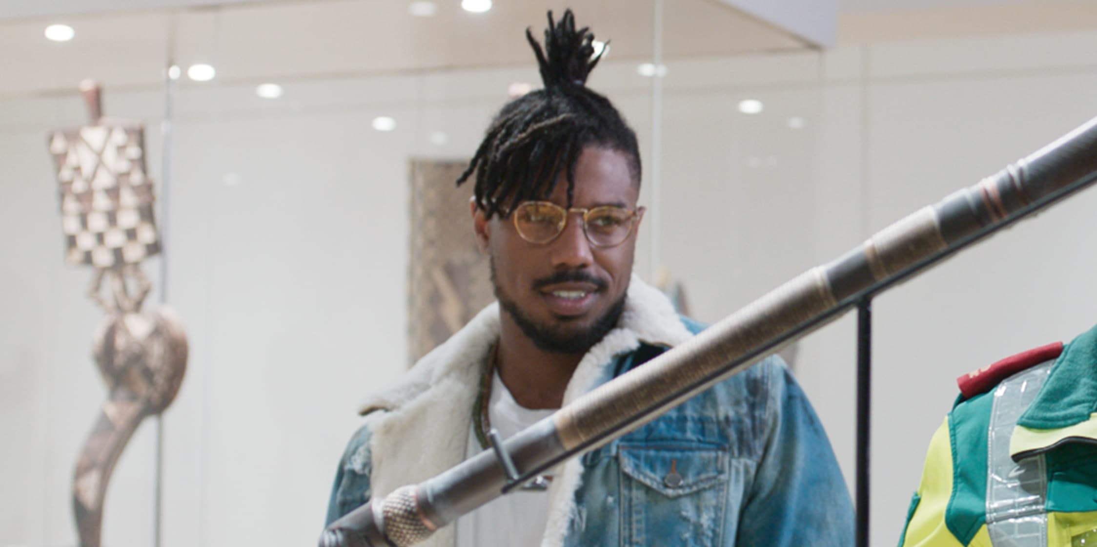 Killmonger and Klaue robbing a London museum