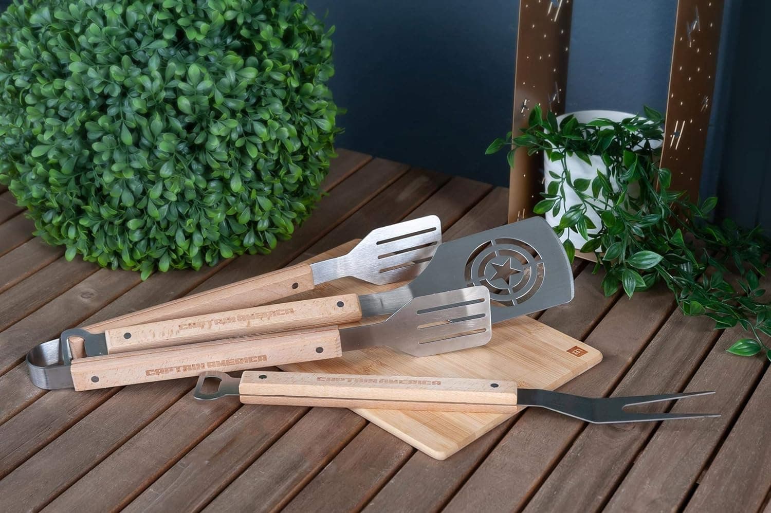 Seven20 Marvel's Captain America 3-Piece Outdoor BBQ Grill Utensil Set