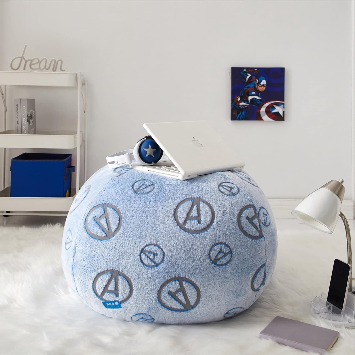 Shop it <a href=https://www.amazon.com/Idea-Nuova-Marvel-Avengers-Embossed/dp/B0C4VW9C72>here</a>