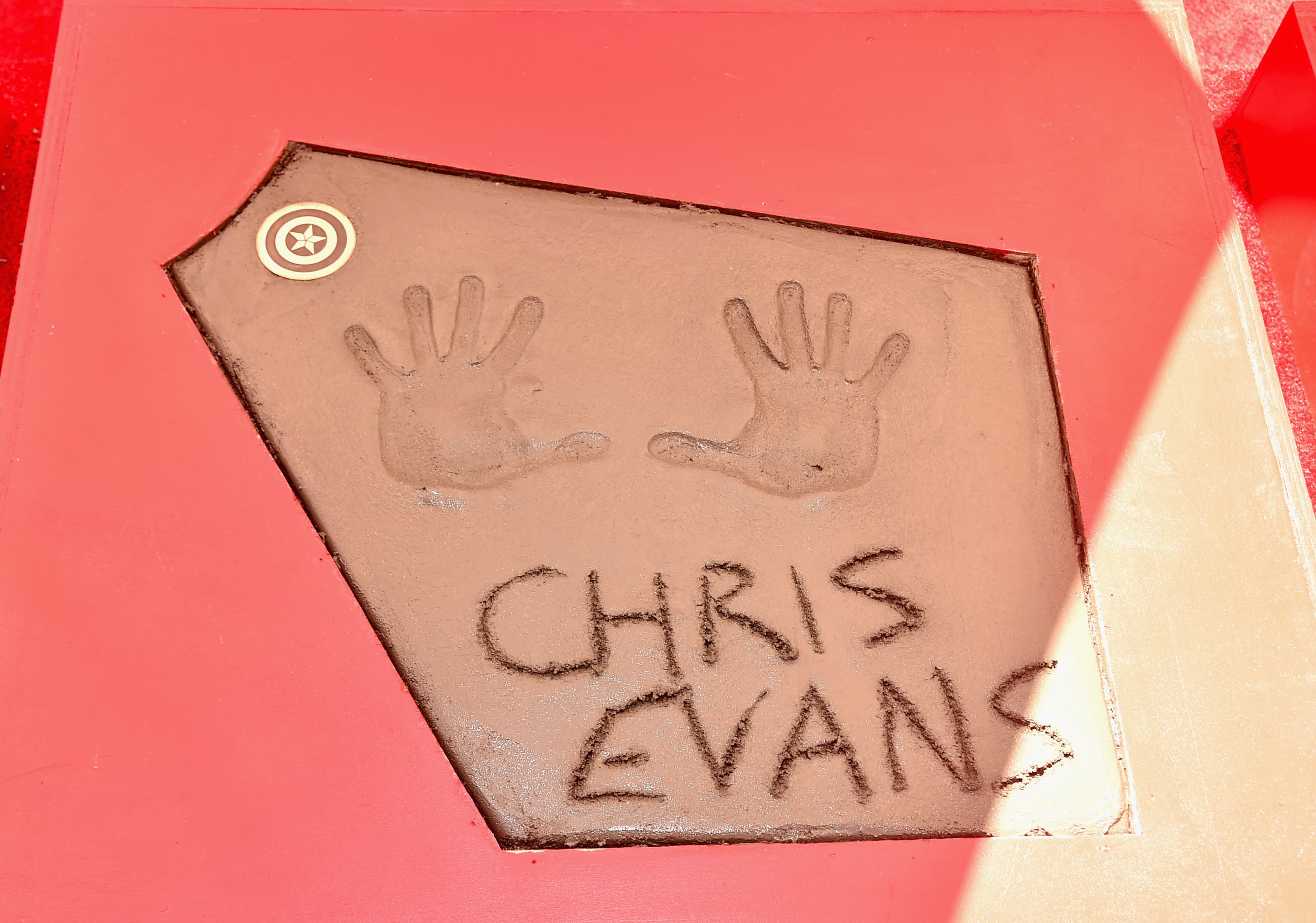 'Avengers: Endgame' Stars Place Handprints in Cement