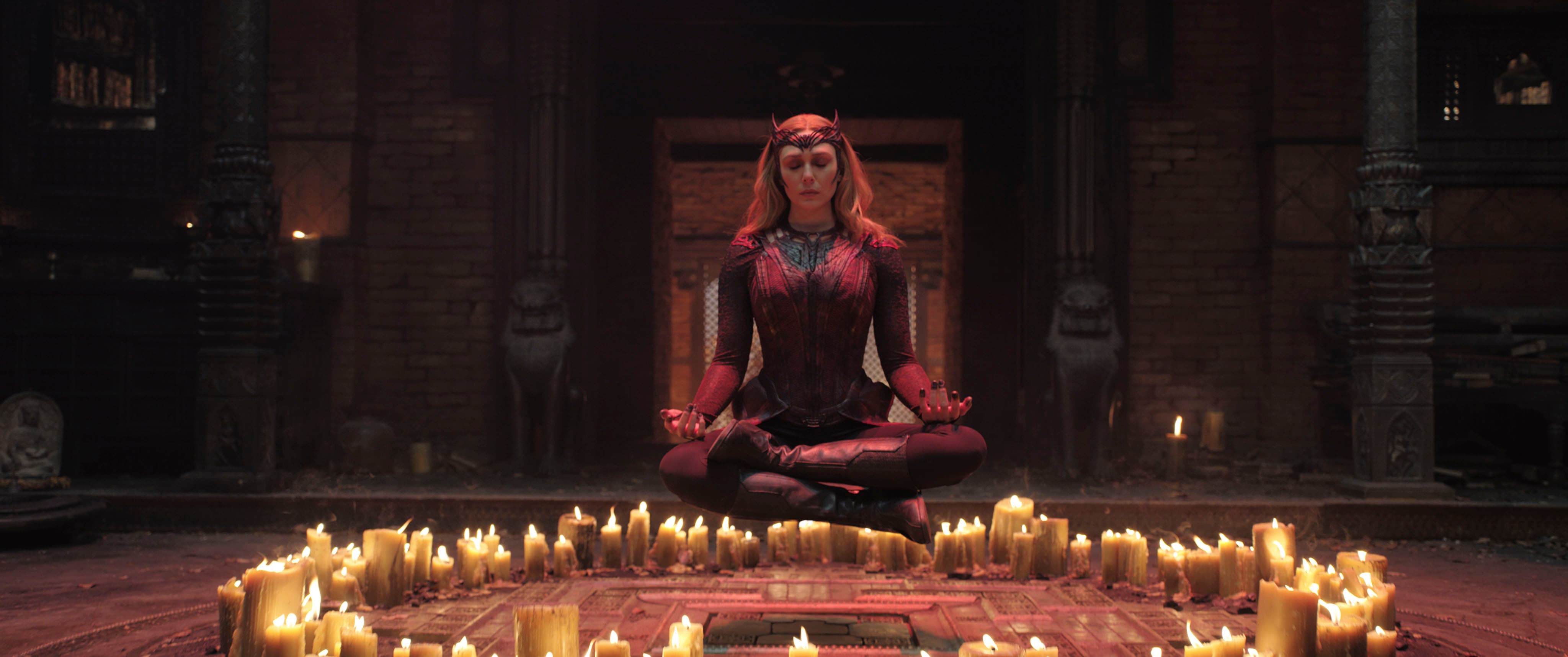 Elizabeth Olsen Scarlet Witch