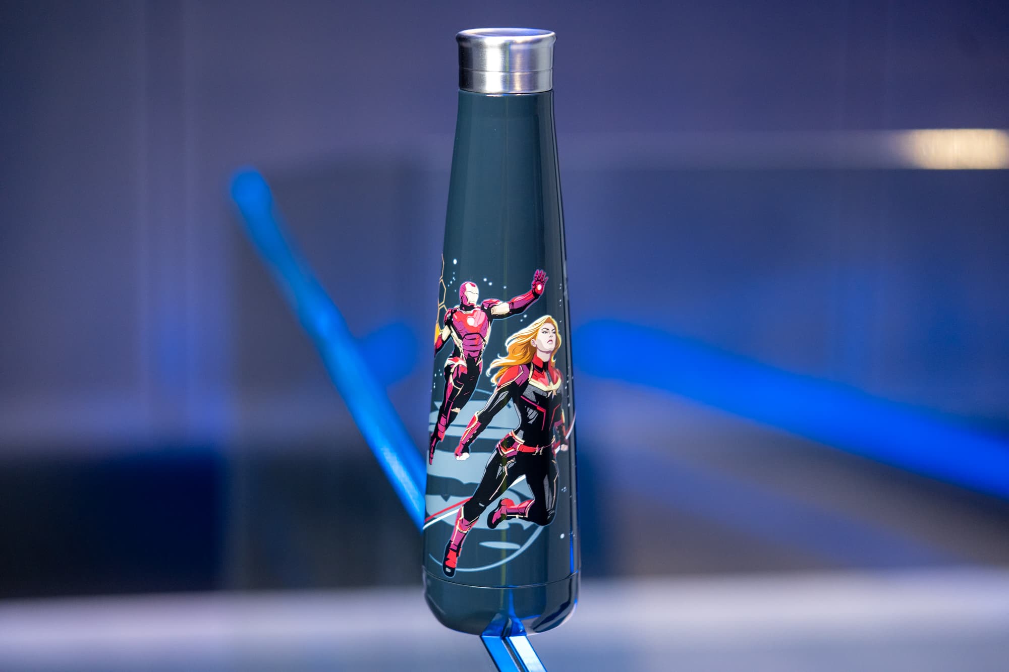 https://cdn.marvel.com/content/2x/avengers_assemble_flight_force_water_bottle.jpg