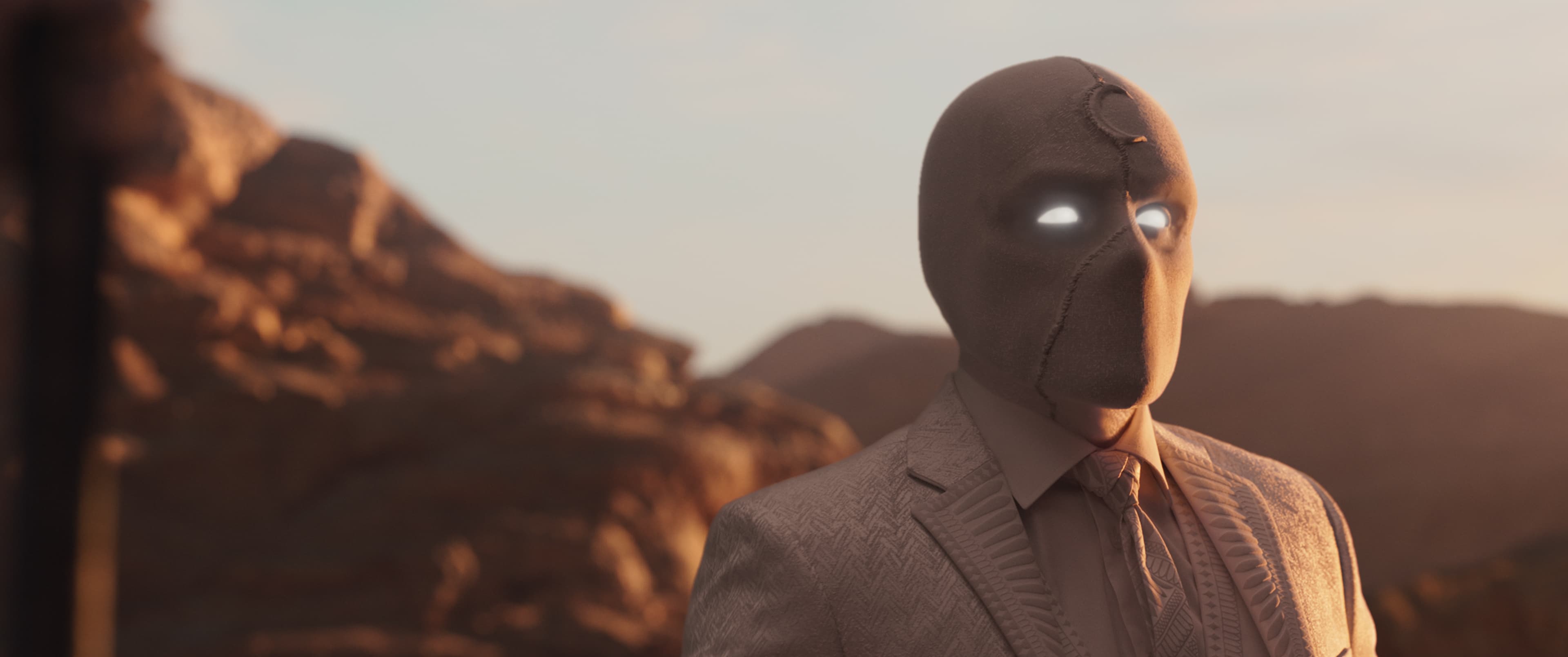 Moon Knight - Mr. Knight (Oscar Isaac)