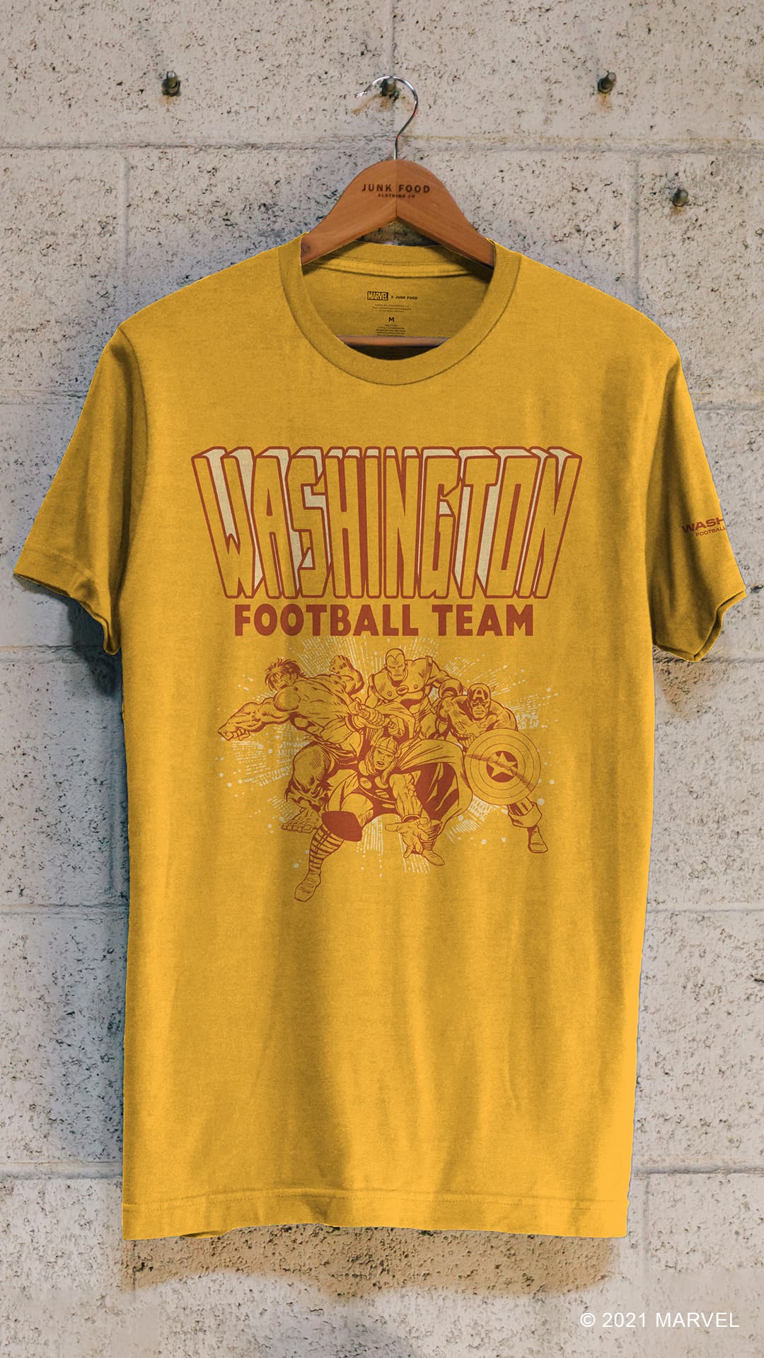 Pittsburgh Steelers Junk Food Marvel T-Shirt - Gold